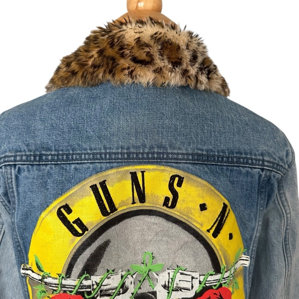 Guns N’ Roses Distressed Denim Trucker Band Jacket Leopard Faux Fur Collar M - Picture 7 of 15